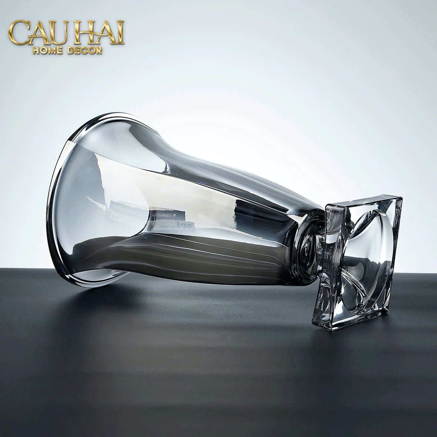 Maison Couture - Bình Hoa Pha Lê L’Atelier Midnight Goblet Mystic Cristallerie Vase 33 - CẬU HAI HOME DECOR