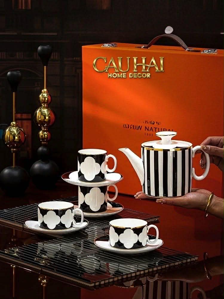 Maison Couture - Bộ Bình Trà Château Clover Signature – L’Atelier Rayé Élégant Tea Set - CẬU HAI HOME DECOR