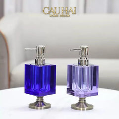 Maison Couture – Chai Kit Lotion Deepsea Blue Cristalleries Cube Impérial Vanities 8.5x7x19.5 220Ml-CẬU HAI HOME DECOR