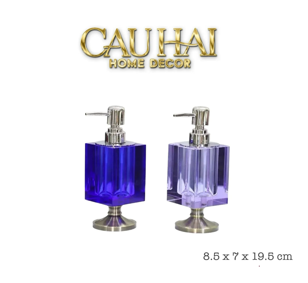 Maison Couture – Chai Kit Lotion Deepsea Blue Cristalleries Cube Impérial Vanities 8.5x7x19.5 220Ml-PHỤ KIỆN NHÀ TẮM-CẬU HAI HOME DECOR