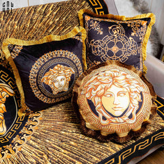 Maison Couture - Gối Tròn Nhung Chenille V Class Grande Medusa Medallion Centerpiece Amplified 45.-CẬU HAI HOME DECOR