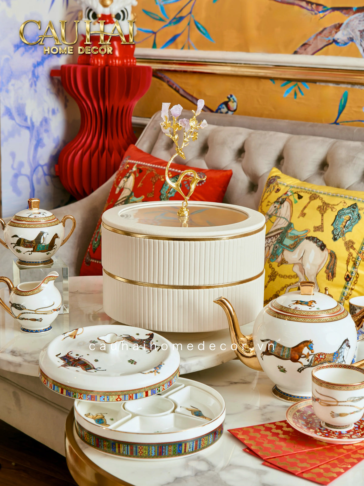 Maison Couture - Hộp Bánh Mứt Legacy Équestre Héritage-Lọ kẹo Canister Bonbonnière-Đối tác tại Trung Quốc theo từng đơn đặt hàng-CẬU HAI HOME DECOR