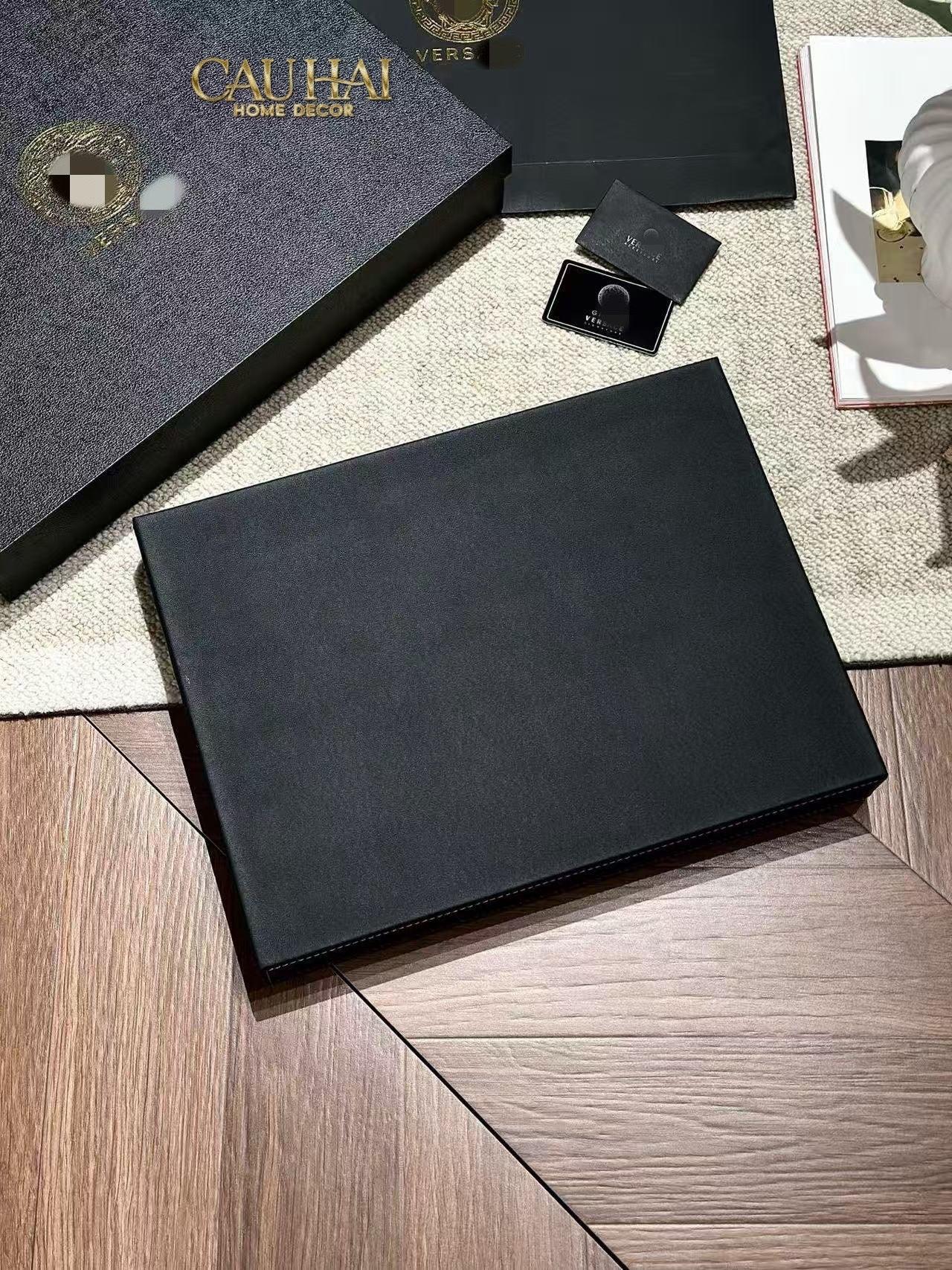 Maison Couture - Khay Da Chữ Nhật Lux Leather 30X40 Vs Savoir Medusa Atélier-CẬU HAI HOME DECOR