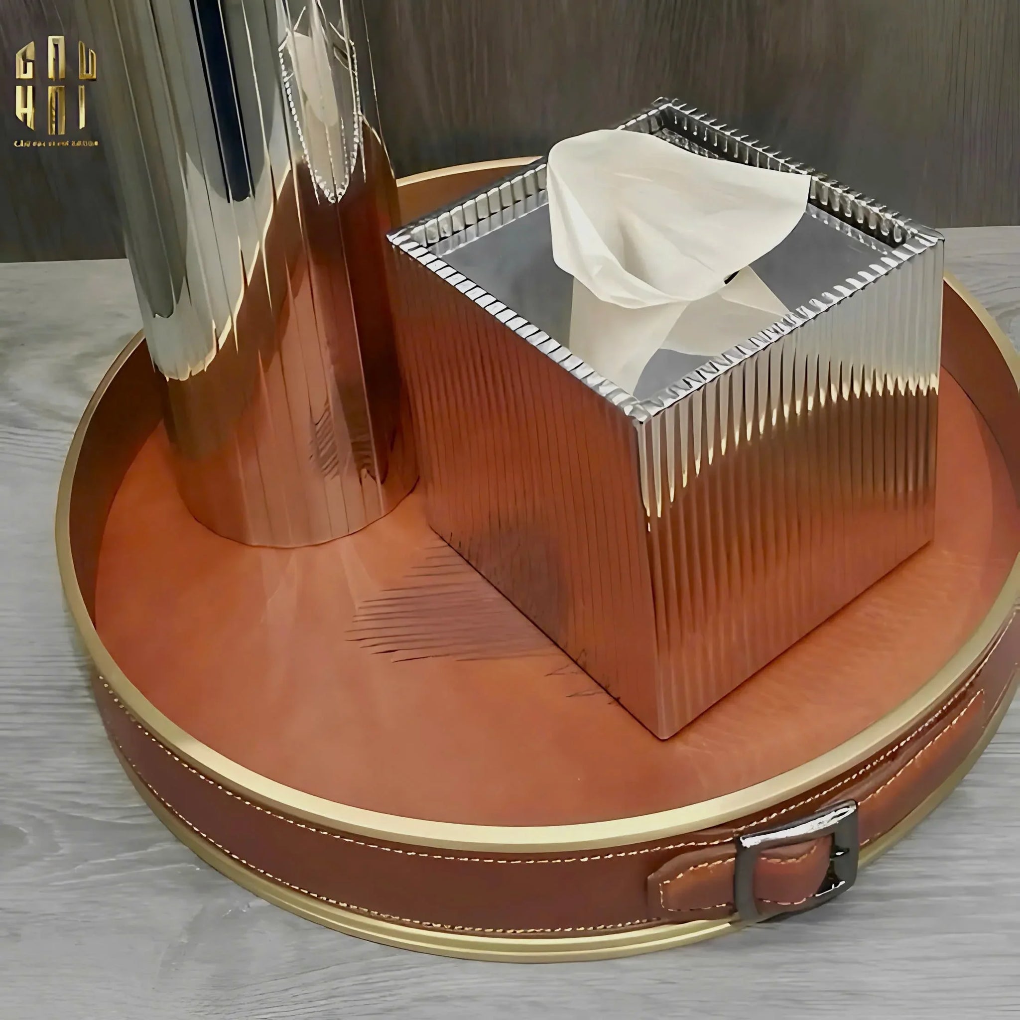 Maison Couture - Khay Da Tròn Dây Cương Da - Saddle Belt Équestre Héritage Decorative Trays 36x8-CẬU HAI HOME DECOR