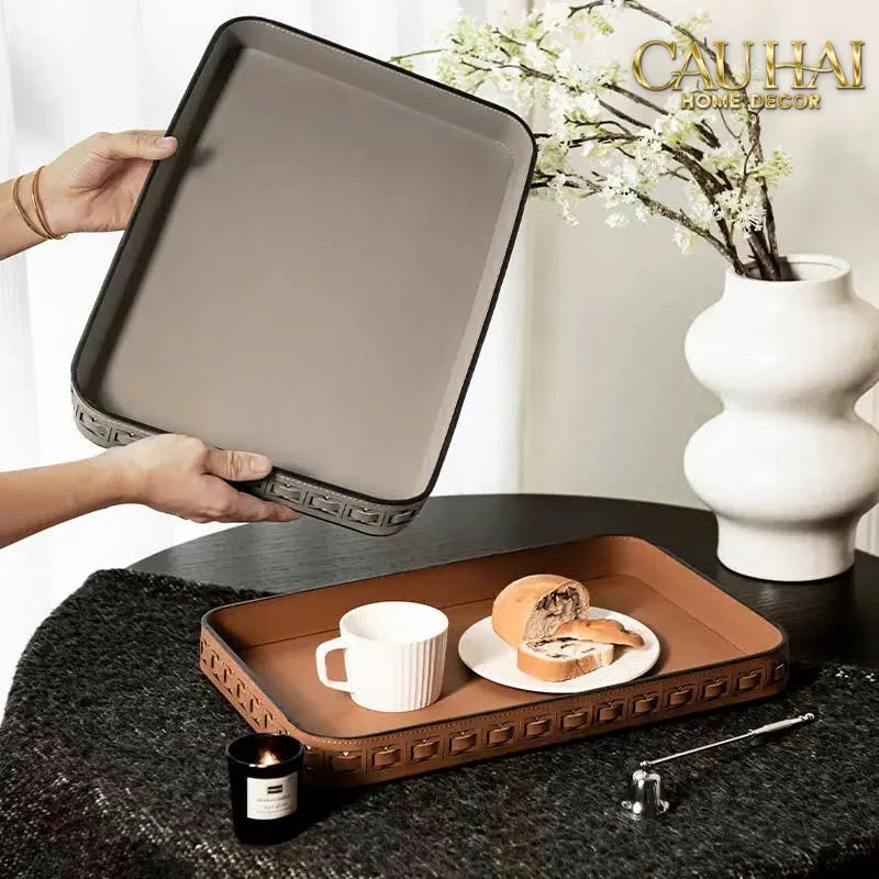 Maison Couture – Khay Da Utilitaire Effet Tressé – Cognac 28x42-CẬU HAI HOME DECOR