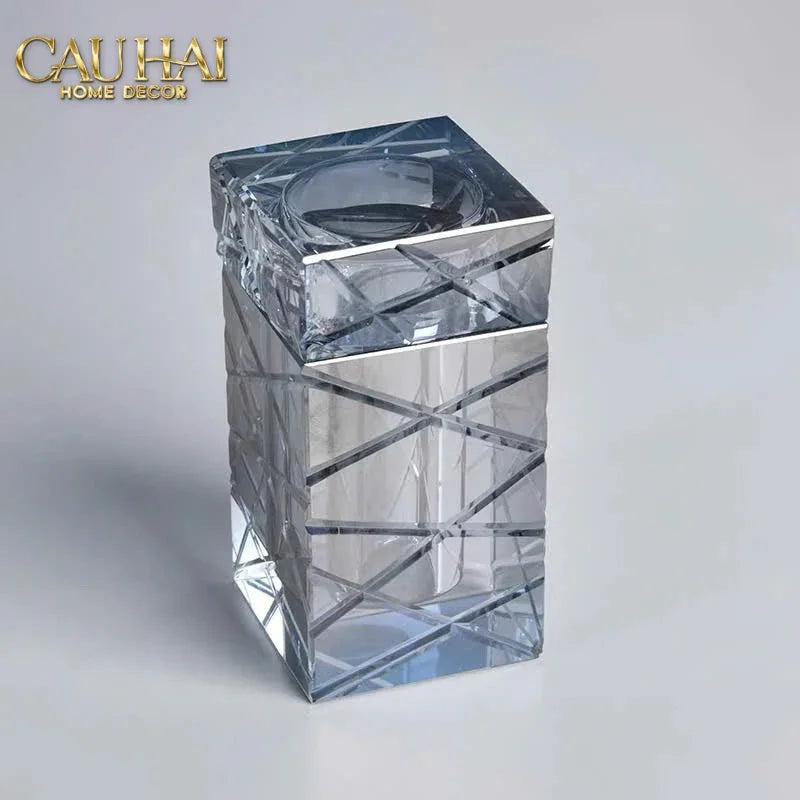 maison-couture-lo-tam-bong-pha-le-cannage-diamant-facette-vanity-cristalleries-7x10-cau-hai-home-decor-4 - CẬU HAI HOME DECOR