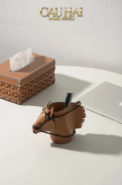 Maison Couture - Lọ Trang Trí Đầu Ngựa Da Thuộc Equestrian Head Leather Saddle Brun Vessel 13x17-CẬU HAI HOME DECOR
