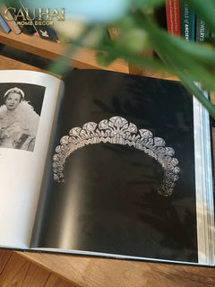 Maison Couture - Sách Fashion Runway Cartier - Panthère De Cartier 29x25x3 256pages-SÁCH TRANG TRÍ-CẬU HAI HOME DECOR