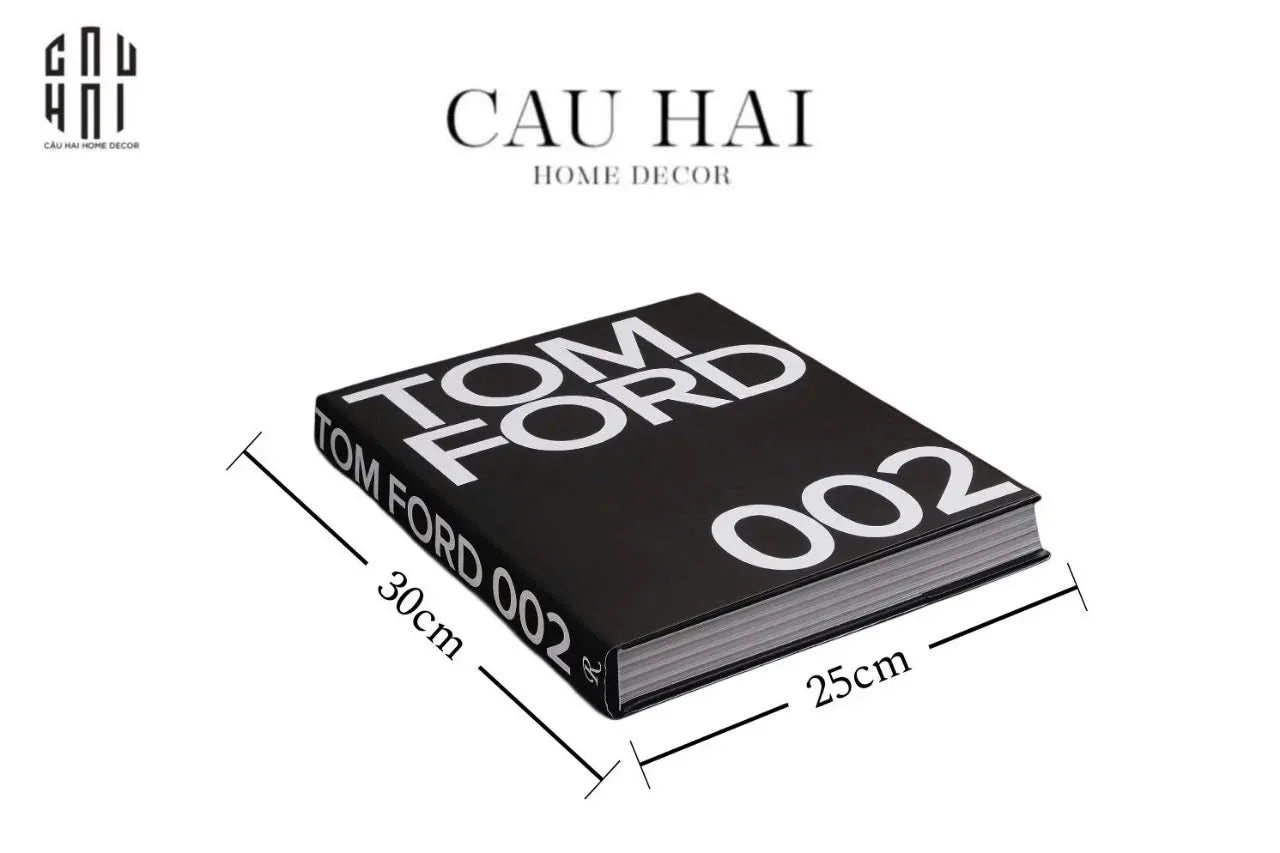 Maison Couture - Sách Fashion Runway Tom Ford 002 - Noir / Blanc / Gris-CẬU HAI HOME DECOR