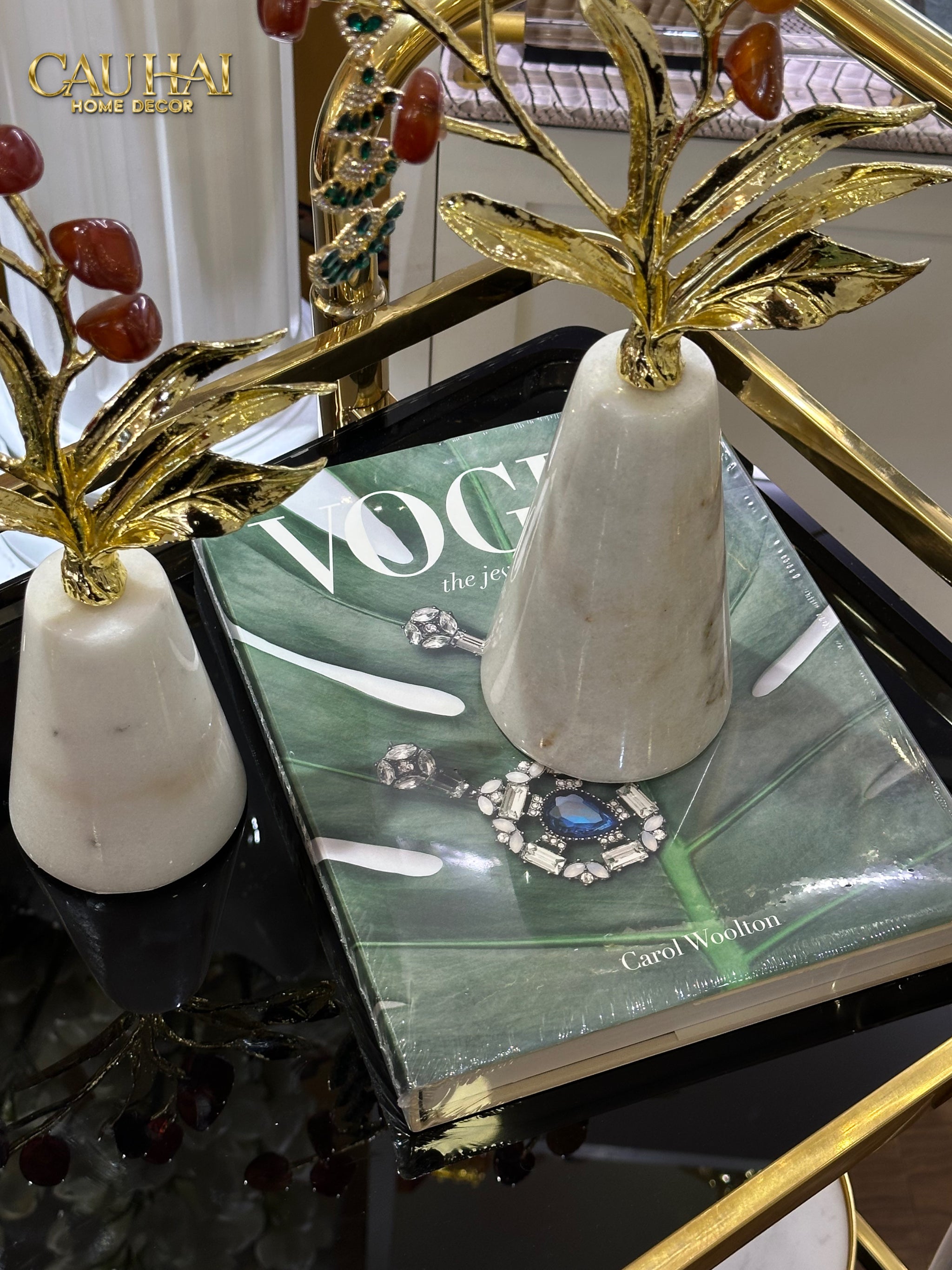 Maison Couture - Sách Fashion Runway Vogue - The Jewellery by Carol Woolton 26x21x3-SÁCH TRANG TRÍ-CẬU HAI HOME DECOR