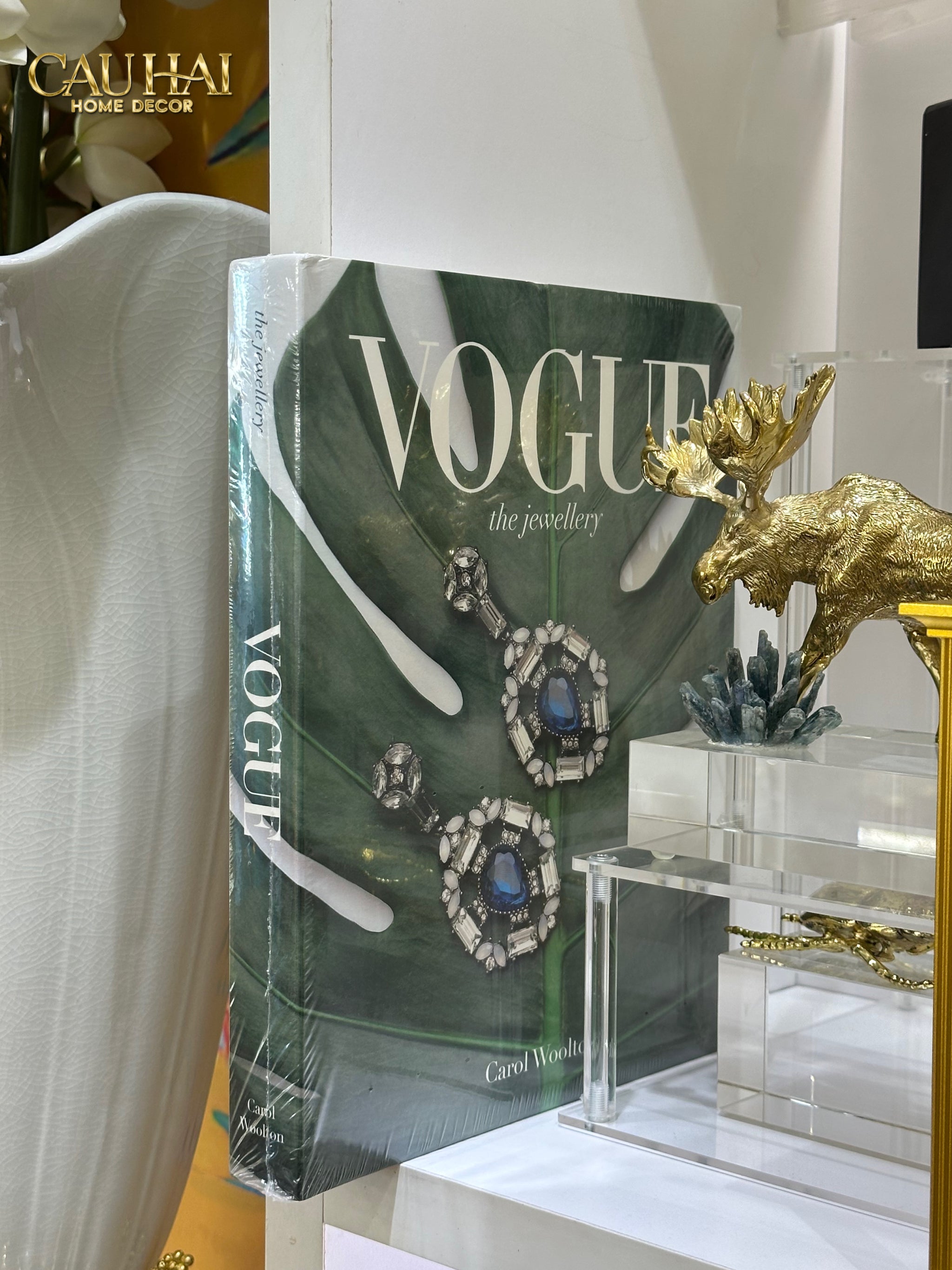 Maison Couture - Sách Fashion Runway Vogue - The Jewellery by Carol Woolton 26x21x3-SÁCH TRANG TRÍ-CẬU HAI HOME DECOR