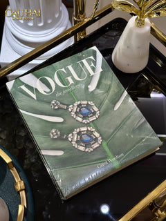 Maison Couture - Sách Fashion Runway Vogue - The Jewellery by Carol Woolton 26x21x3-SÁCH TRANG TRÍ-CẬU HAI HOME DECOR
