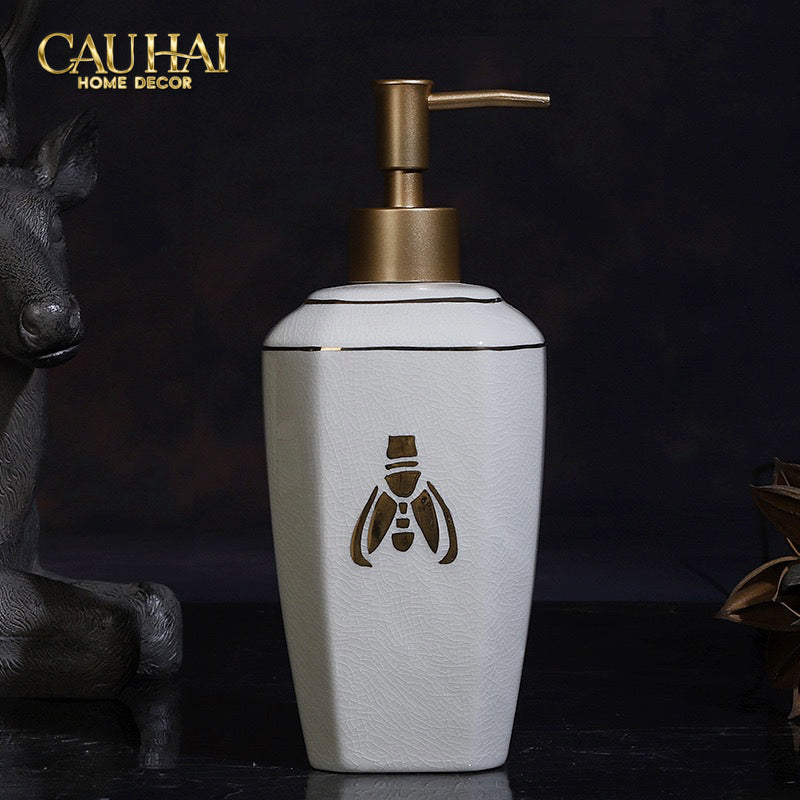 Maison Couture - Set Nhà Tắm Élégance Miel Doré – Golden Queen Bee 5Pcs - CẬU HAI HOME DECOR