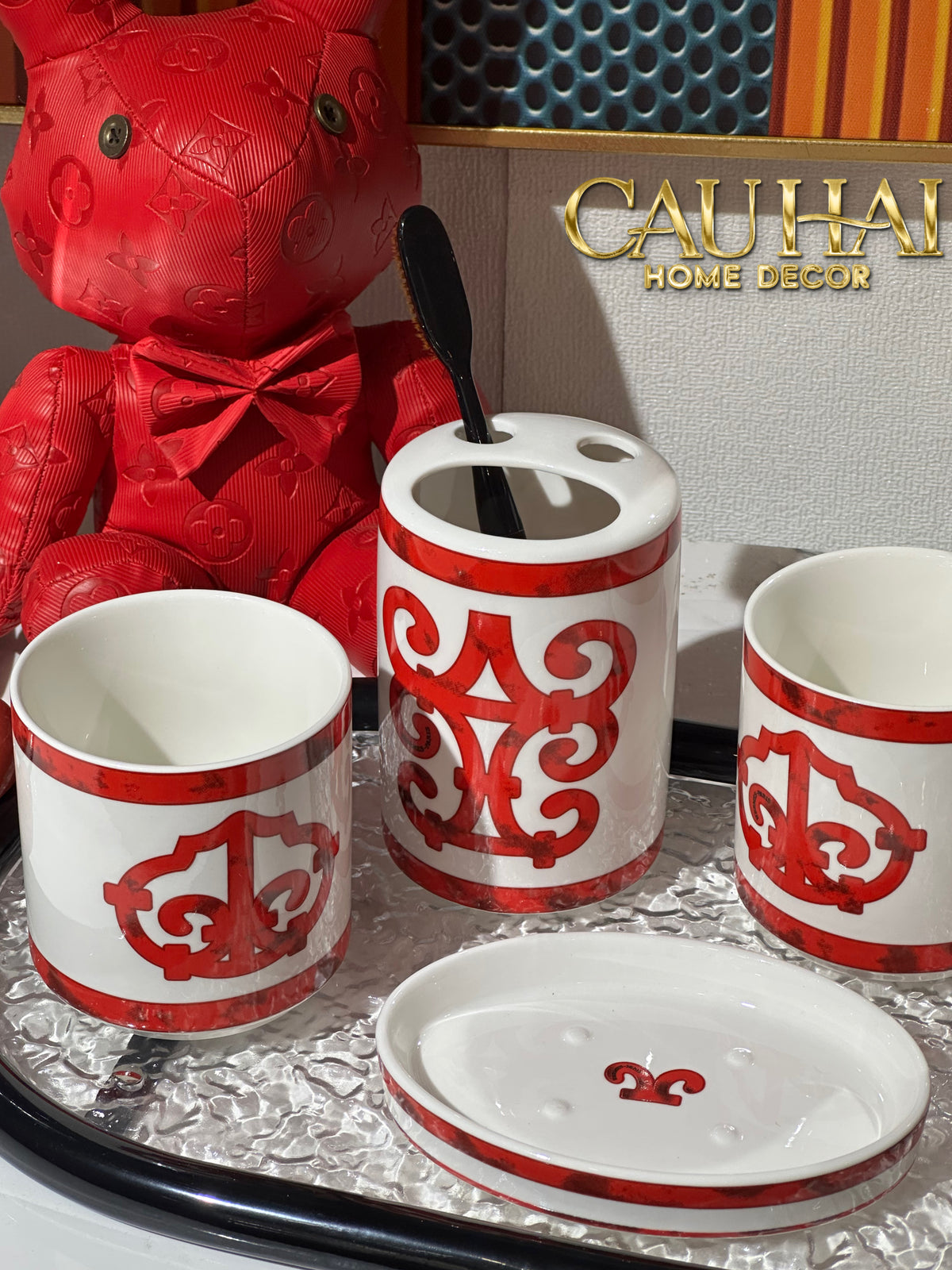 Maison Couture - Set Nhà Tắm Gốm Sứ Arabesque Rouge D'Or 5pcs-PHỤ KIỆN NHÀ TẮM-CẬU HAI HOME DECOR-CẬU HAI HOME DECOR