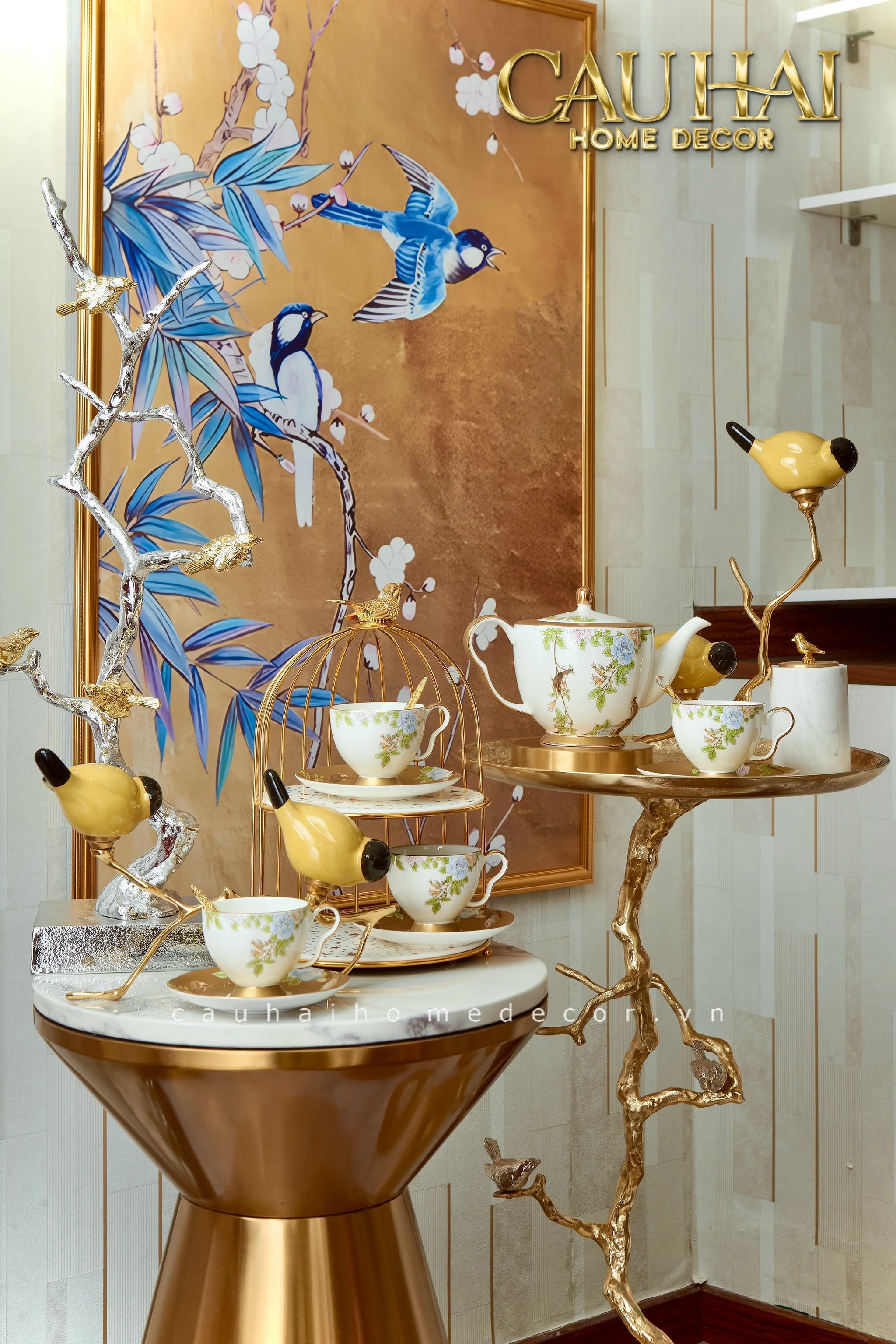 Maison Couture - Set Tượng Đôi Chim Sứ Tráng Men Impérial Oriole Duo – Gilded Bird Of Dynasty Sculptural-CẬU HAI HOME DECOR