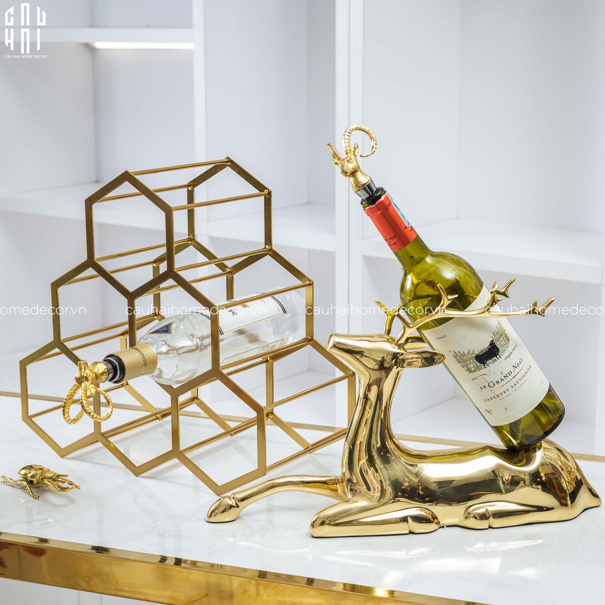 Maison Couture - Tượng Đế Đỡ Rượu Hươu Đồng Brasson Premium Wine Holder - Mythical Goddess Elk Ss25-CẬU HAI HOME DECOR