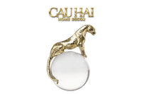 Maison Couture - Tượng Quả Cầu Pha Lê - Tượng Báo Bằng Đồng - Regal Brasson Panther Globe 15x30-CẬU HAI HOME DECOR