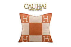 Maison Couture - Vỏ Gối Len Merinos Cashmere Signature Carré H Class 45 - Taupe Orange H-CẬU HAI HOME DECOR