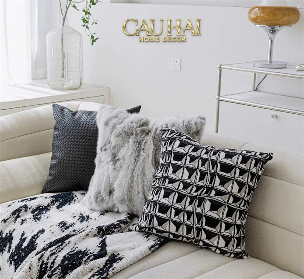 Maison Couture - Vỏ Gối Lông Le Lapin De Neige 45-CẬU HAI HOME DECOR