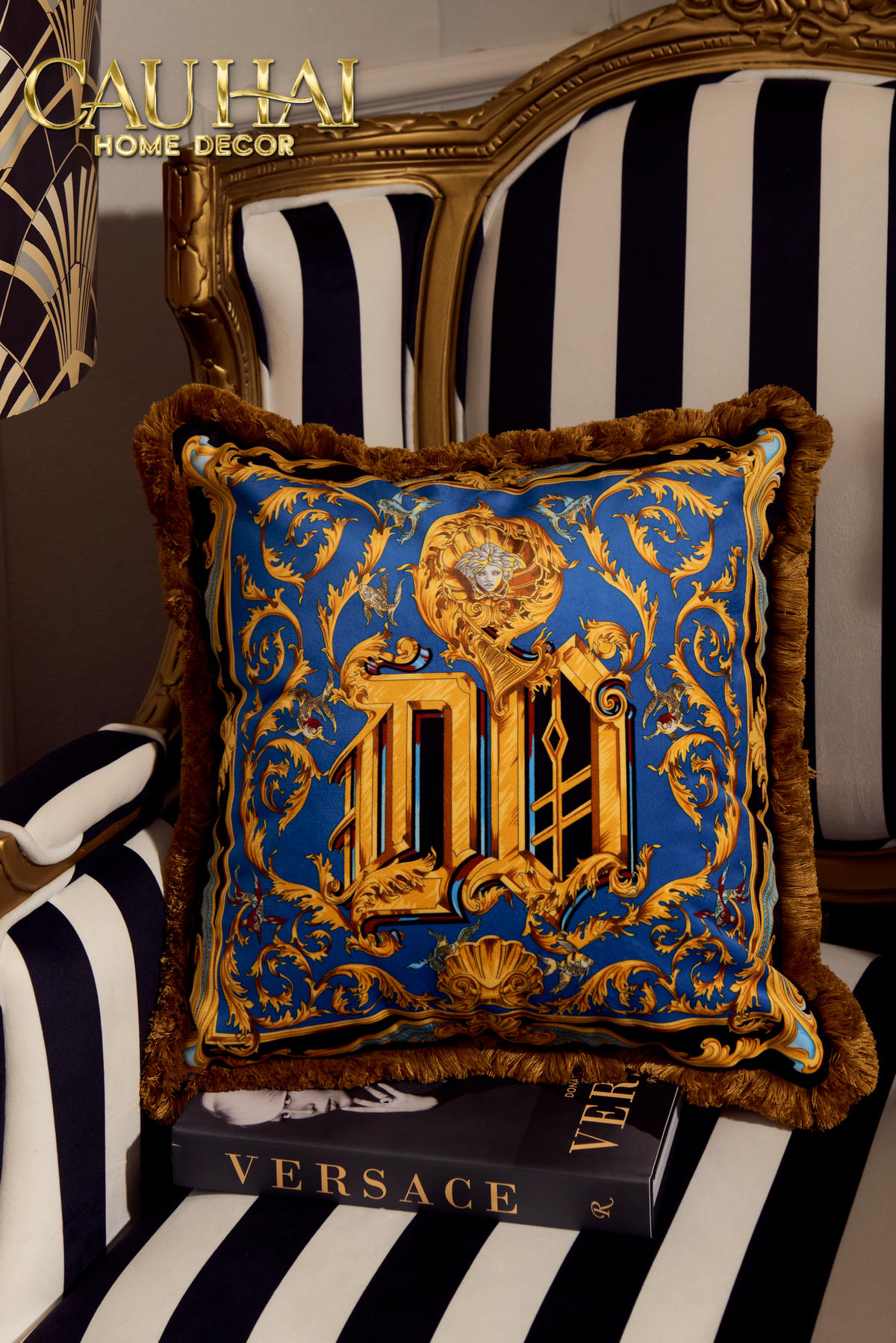 Maison Couture - Vỏ Gối V Class I ♡ Baroque Acanthus Medusa Monogram Cushion 45 Royal Blue-VỎ GỐI SOFA-CẬU HAI HOME DECOR