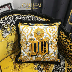 Maison Couture - Vỏ Gối V Class I ♡ Baroque Acanthus V Monogram Cushion 45 Medusa Gala White-VỎ GỐI SOFA-CẬU HAI HOME DECOR