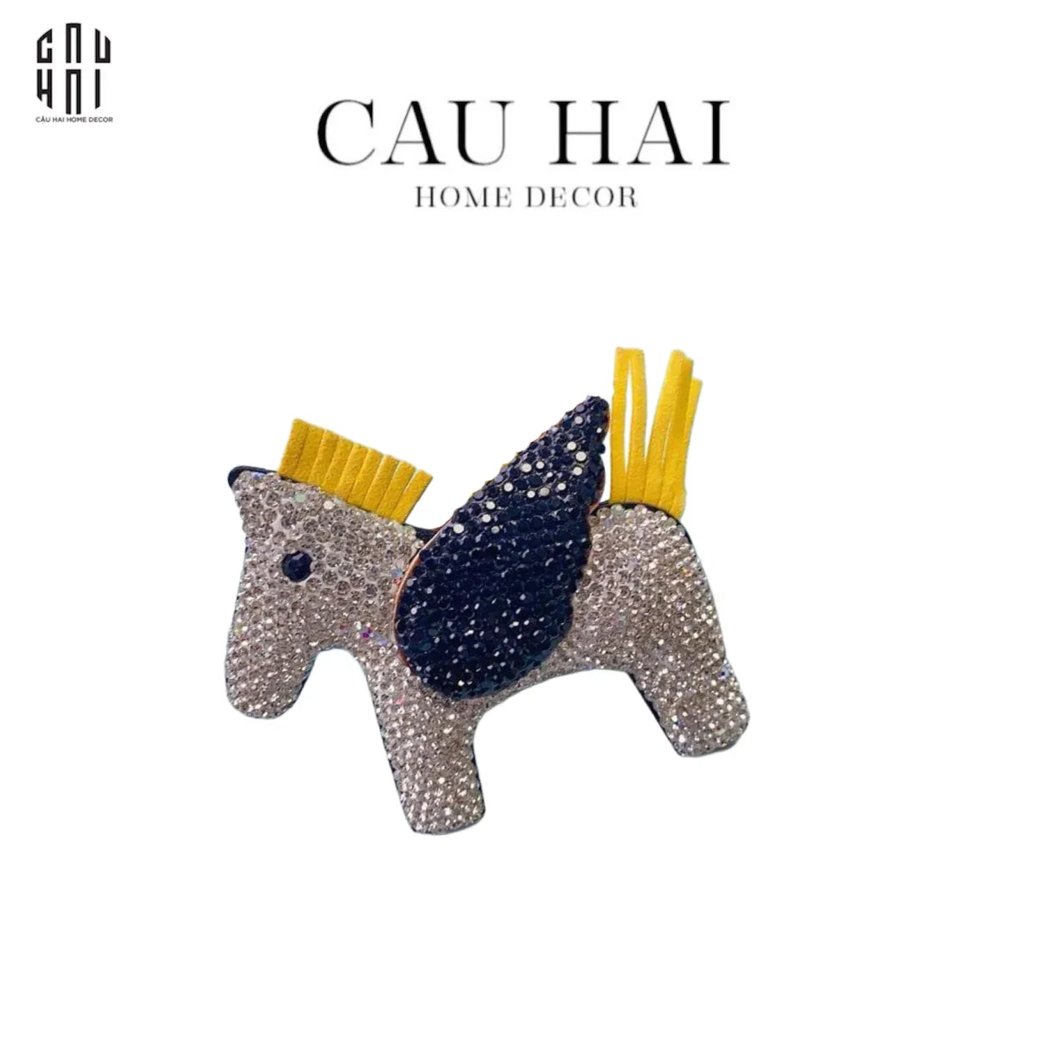 MÓC KHOÁ - CHARM ĐEO TÚI HELIOS CHARIOT - ĐÍNH ĐÁ NIGHT-CẬU HAI HOME DECOR