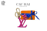 MÓC KHOÁ - CHARM TÚI LOUIS V. SIGNATURE DE MONOGRAM - NEON PINK-CẬU HAI HOME DECOR