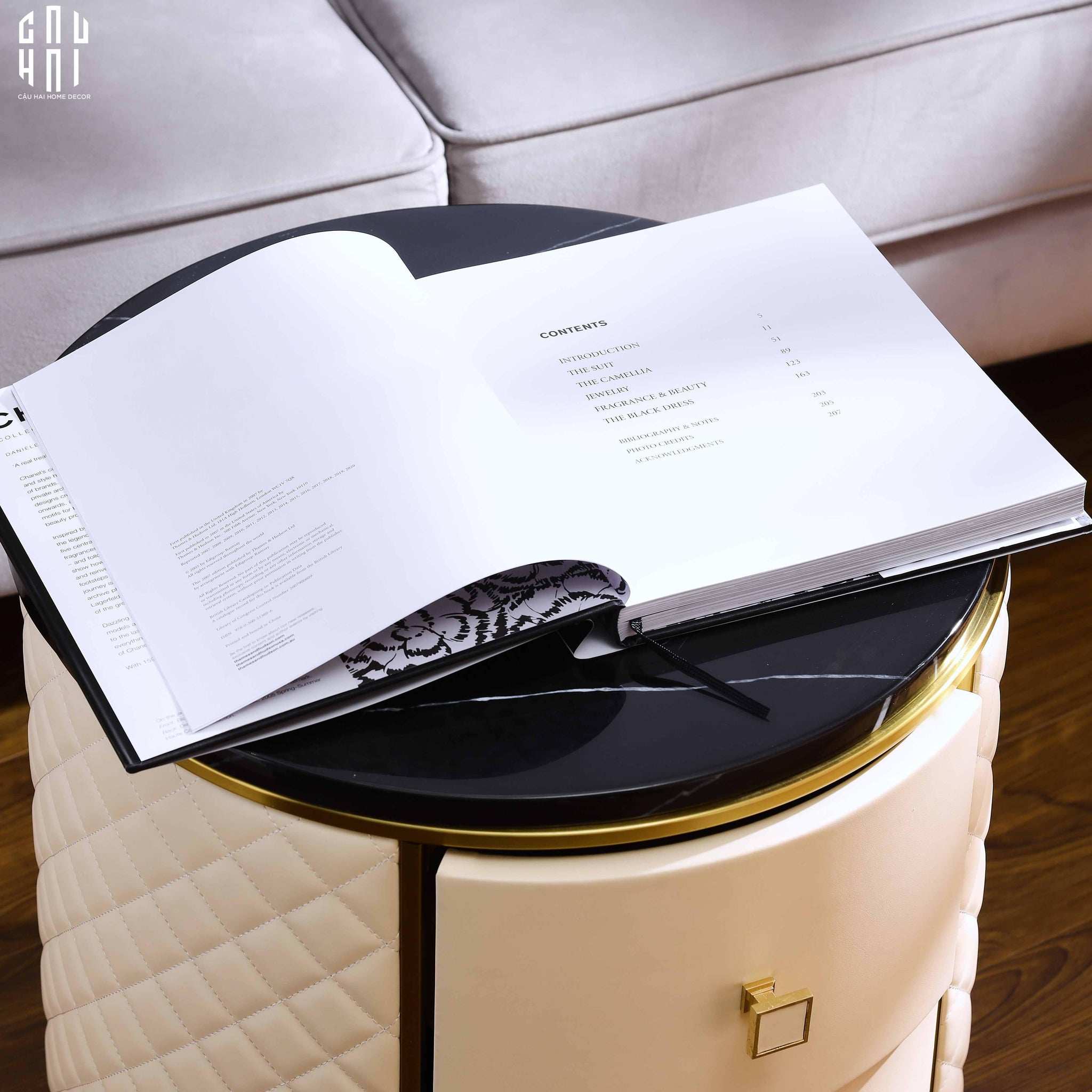 SÁCH FASHION RUNWAY - COCO CAMÉLIA-CẬU HAI HOME DECOR