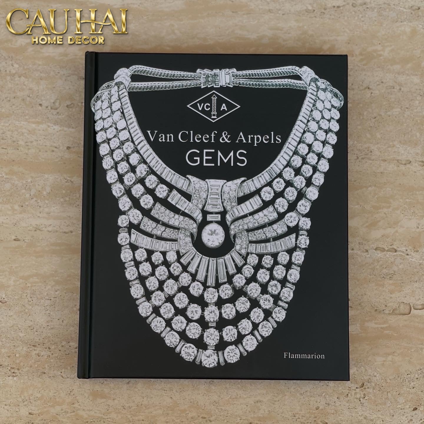 Sách Fashion Runway Van Cleef & Arpels Gems. 24.5x29.5x3.5-CẬU HAI HOME DECOR