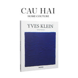 SÁCH YVES KLEIN-CẬU HAI HOME DECOR
