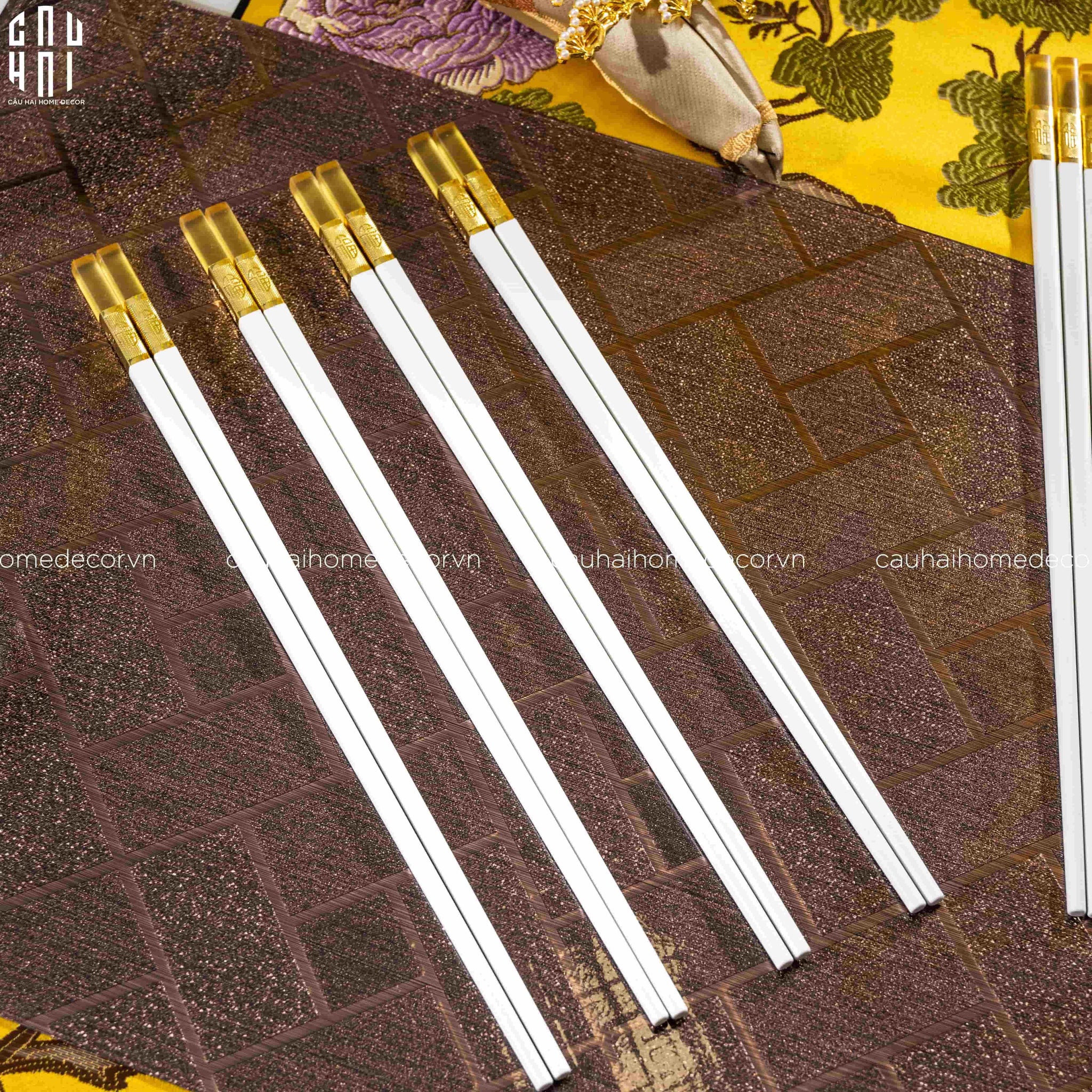 SET 10 ĐÔI ĐŨA AMBER WHITE-CẬU HAI HOME DECOR