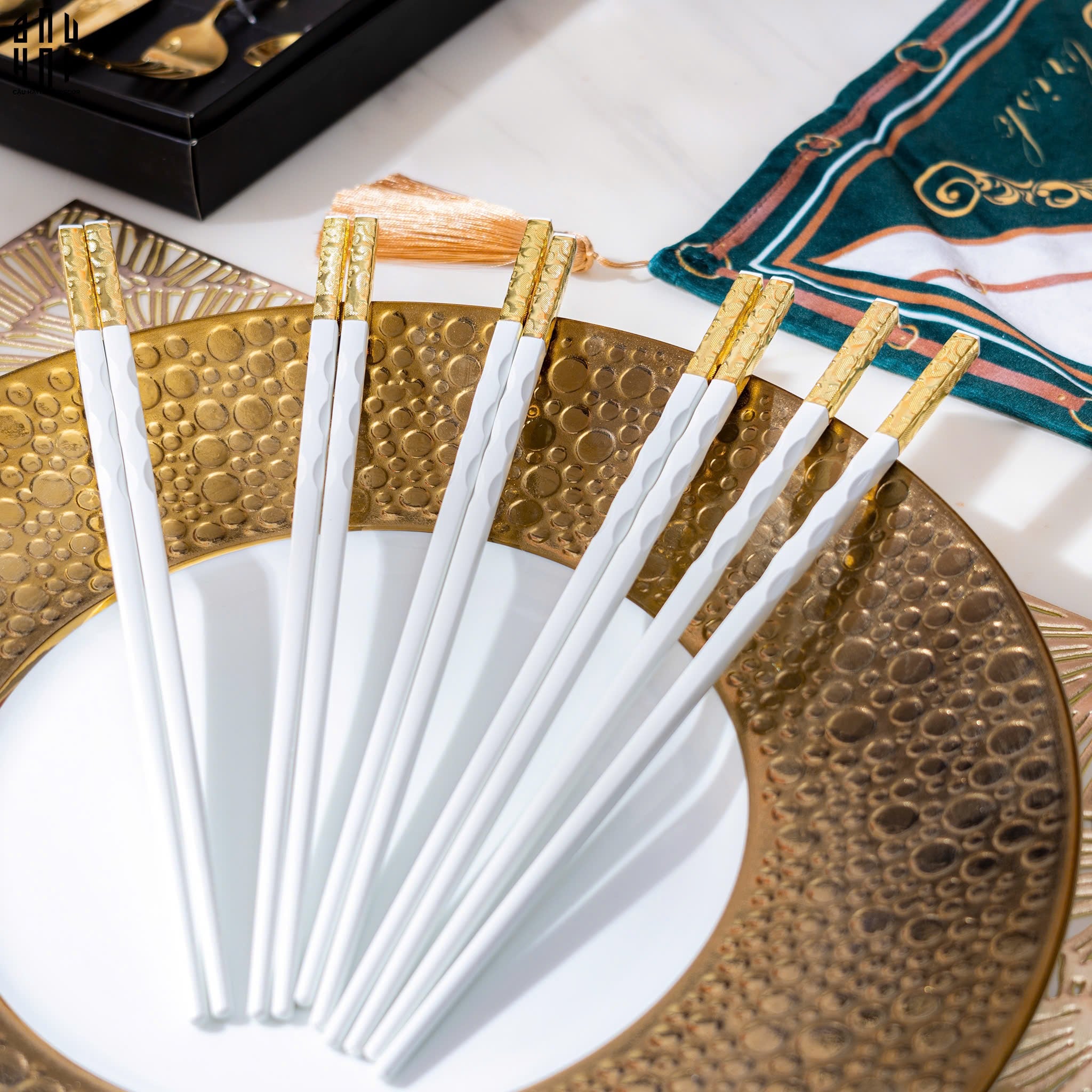 SET 10 ĐÔI ĐŨA AMBER WHITE-CẬU HAI HOME DECOR