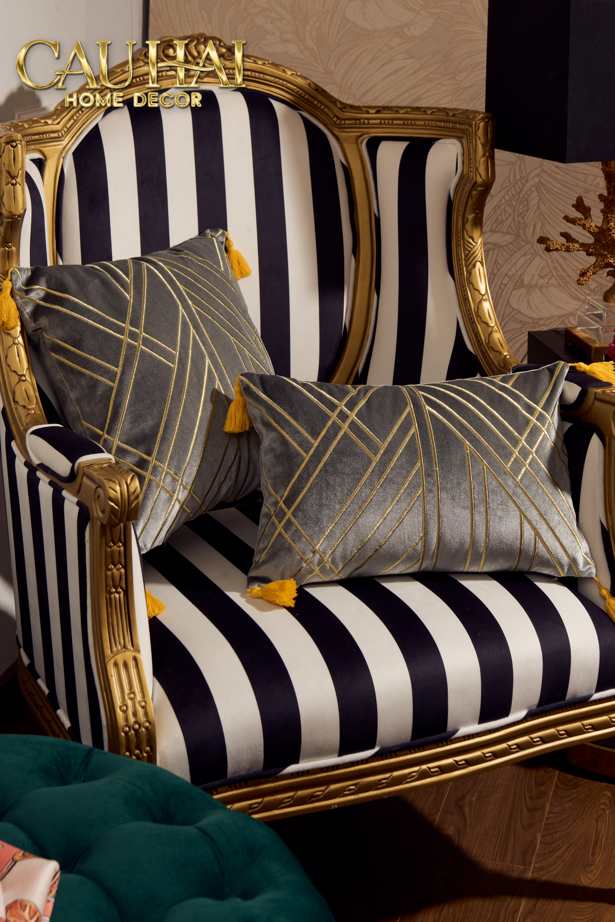 Set 2 Gối Nhung Radiant Velour Golden Vector Lines 45 30X50-VỎ GỐI-CẬU HAI HOME DECOR
