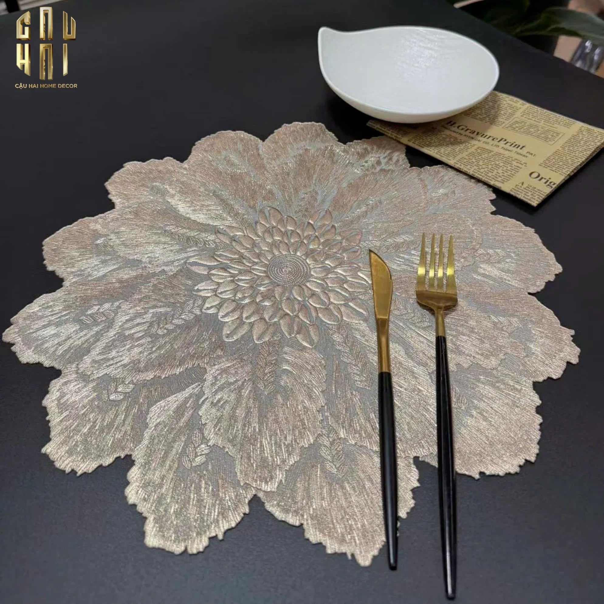 SET 2 TẤM LÓT BÀN ĂN - PLACEMAT CROWN BLOOM-CẬU HAI HOME DECOR
