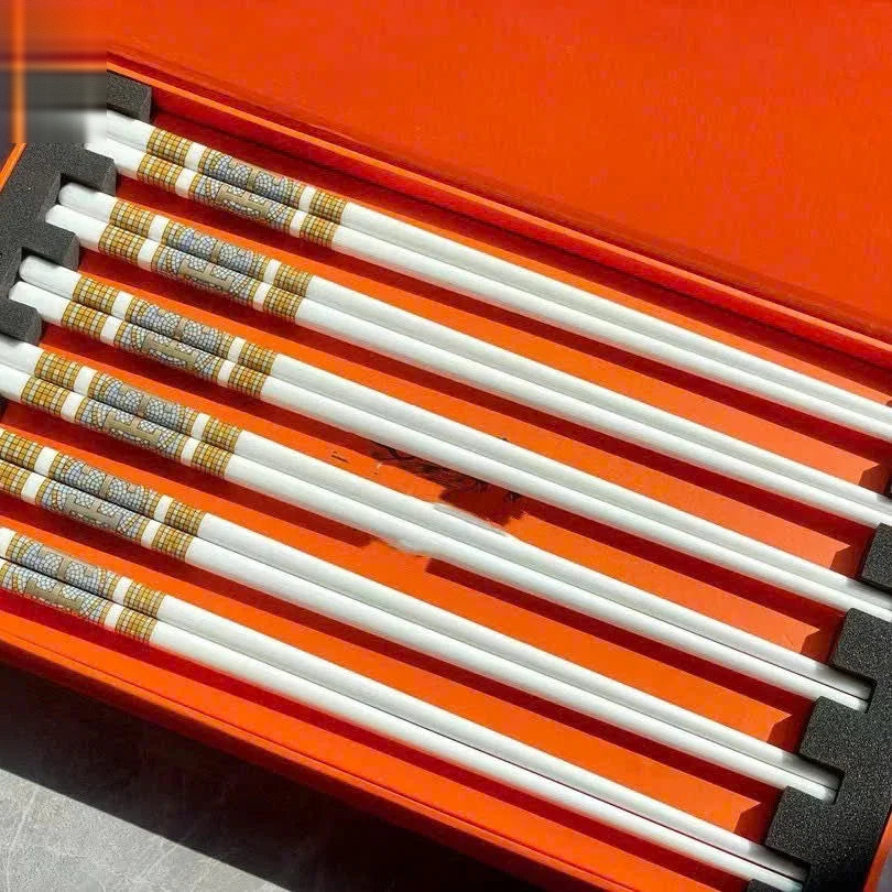 Set 6 Đôi Đũa Sứ  H Class Signature H Mosaique Couture Ceramic Chopsticks Set