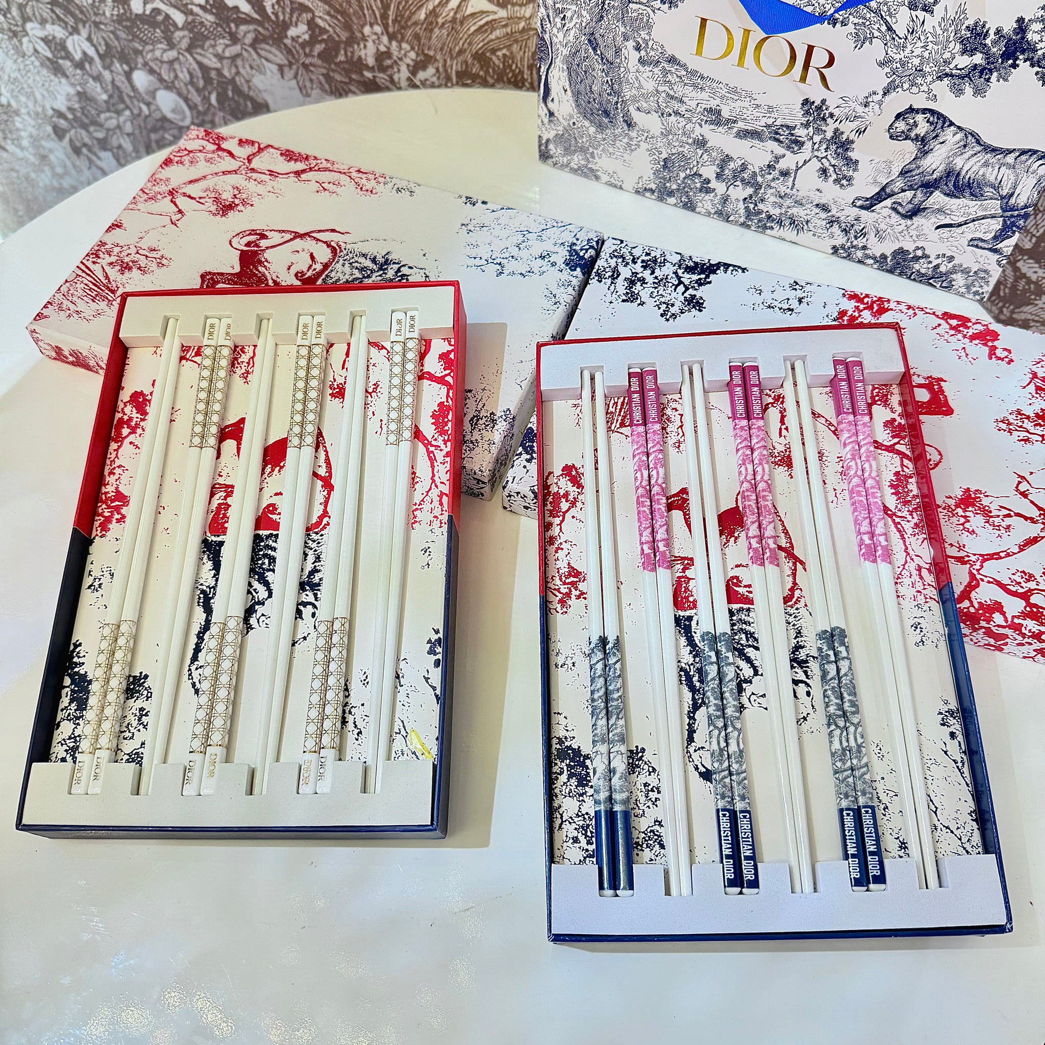 Set 6 Đôi Đũa Sứ Maxi Cannage Couture Ceramic Chopsticks Set-CẬU HAI HOME DECOR