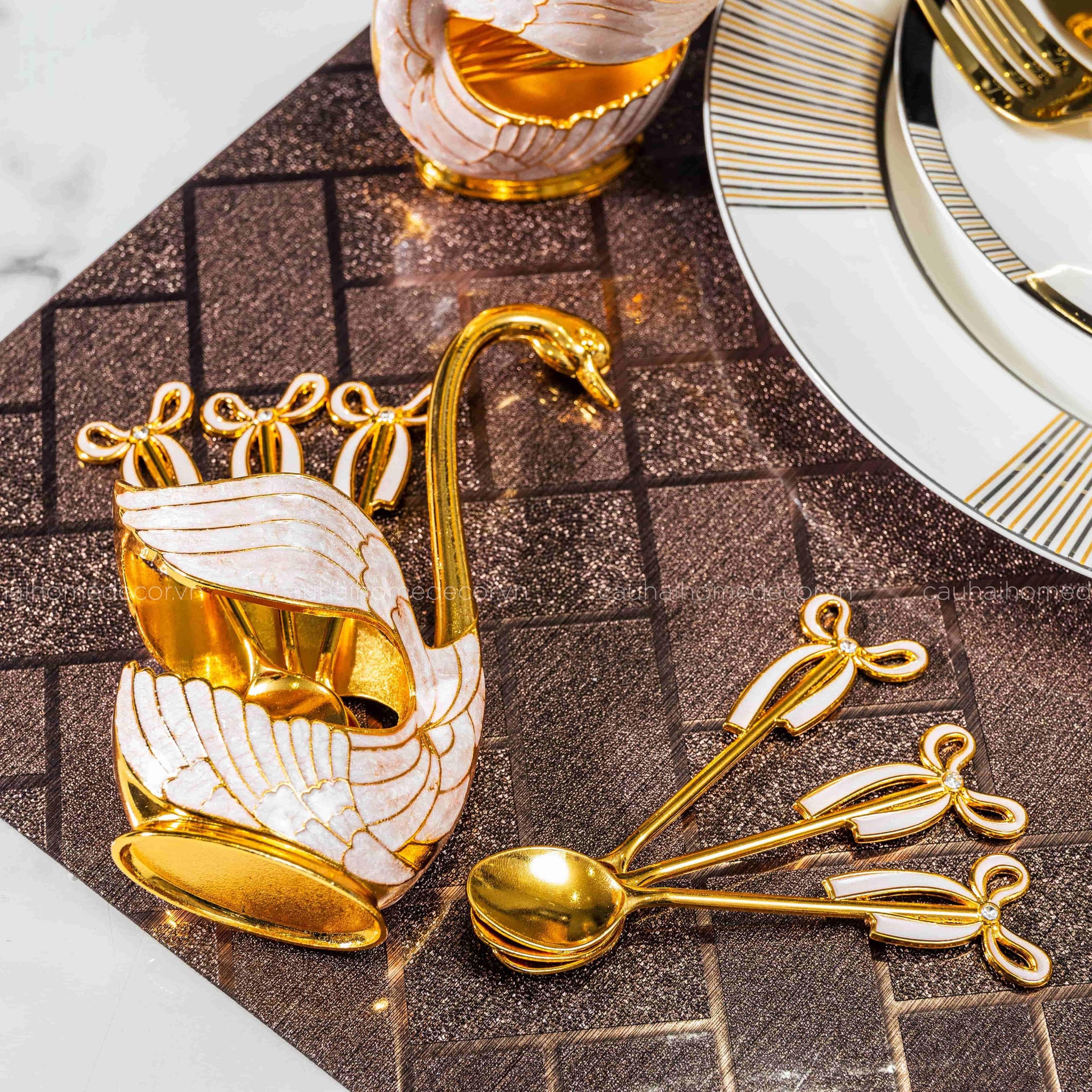 SET 6 MUỖNG TRÁNG MIỆNG GOLDEN SWAN PREMIUM-CẬU HAI HOME DECOR