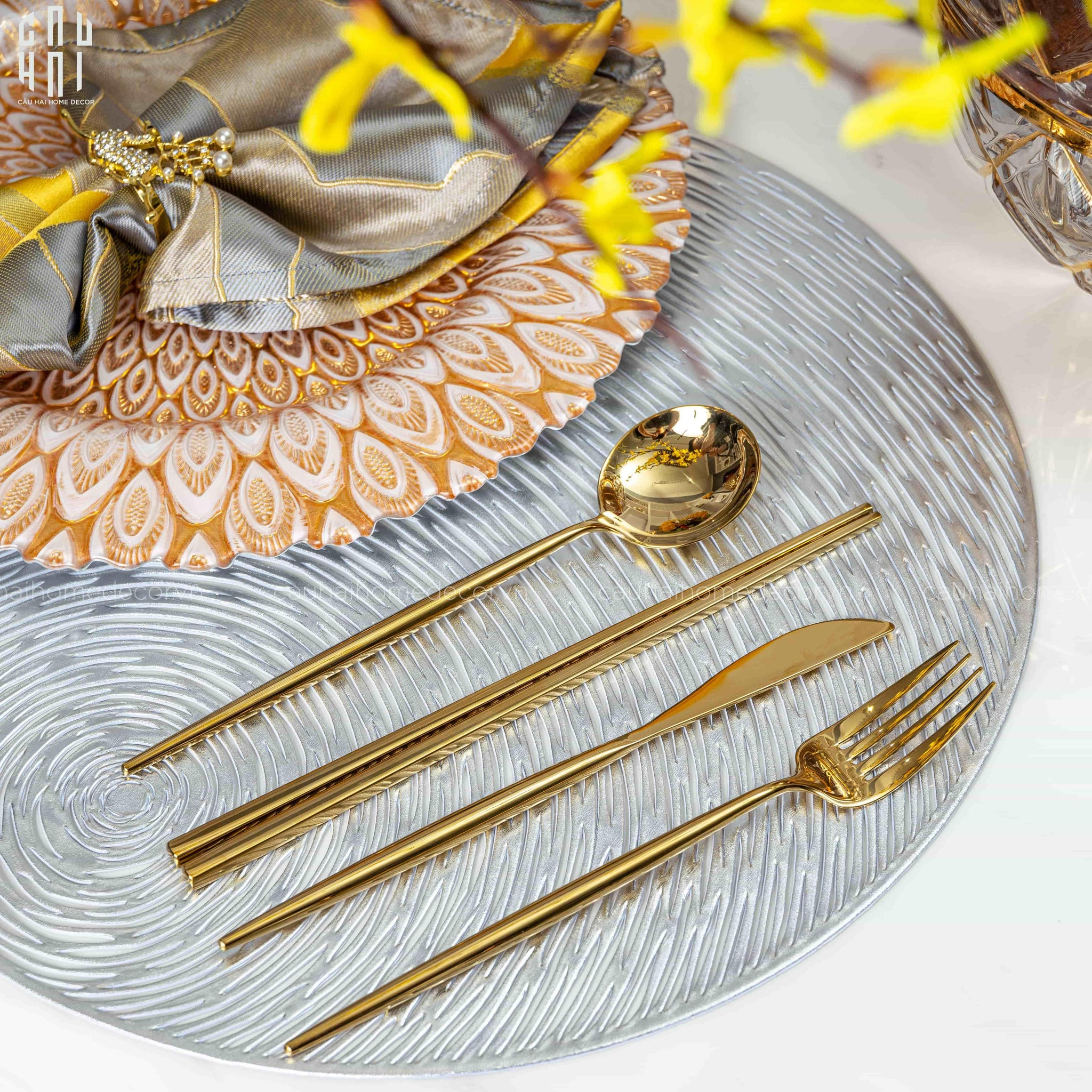 SET DAO NĨA GOLDEN 4PCS - CUTLERY GOLDEN 4PCS-CẬU HAI HOME DECOR