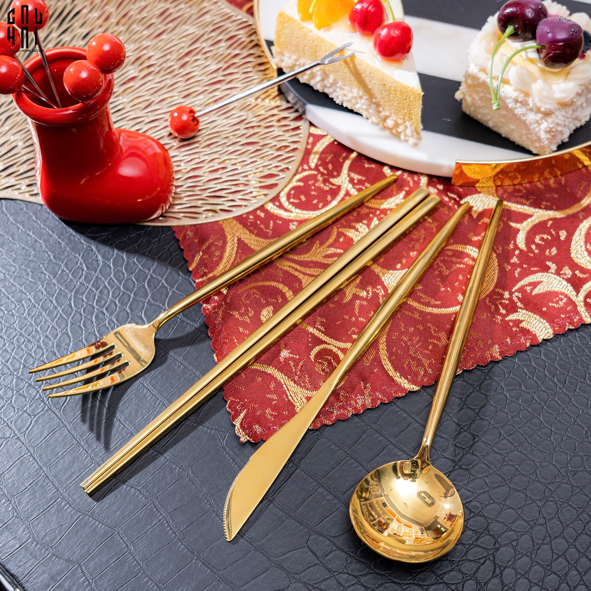 SET DAO NĨA GOLDEN 4PCS - CUTLERY GOLDEN 4PCS-CẬU HAI HOME DECOR