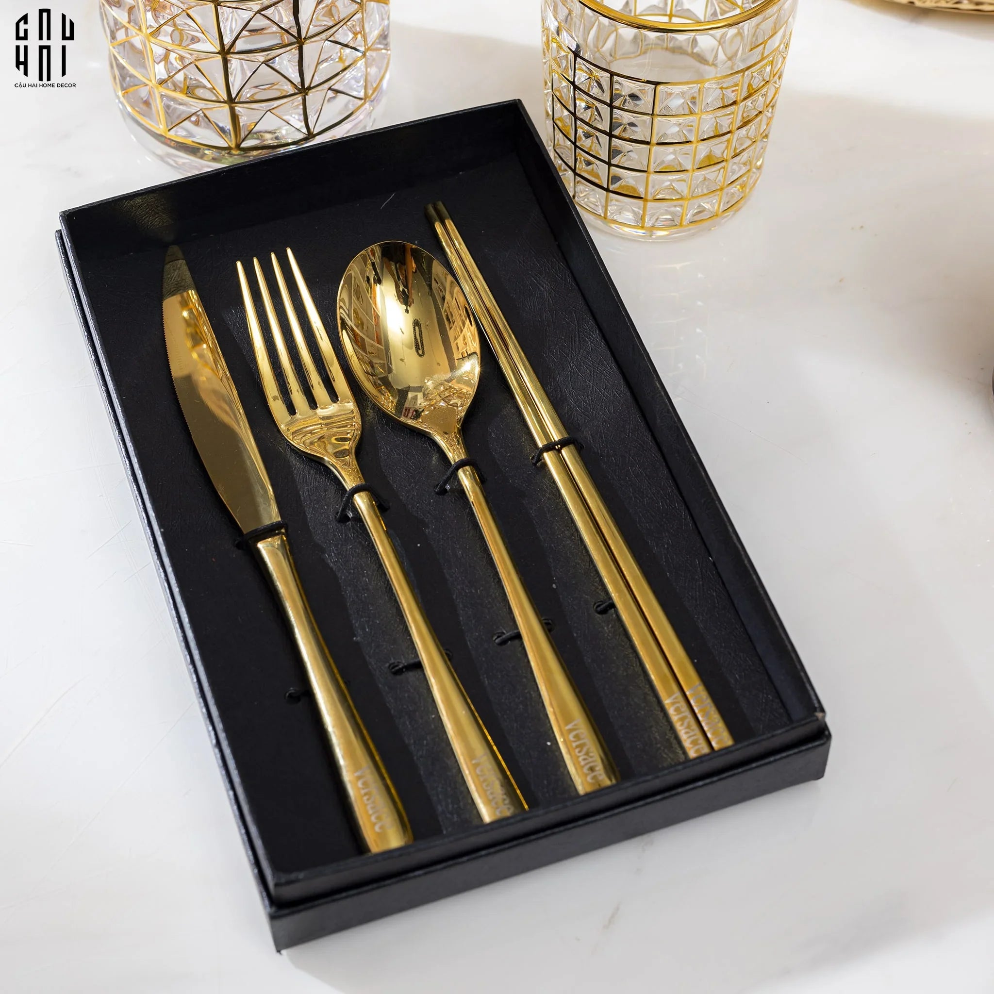 SET DAO NĨA VERSACE - SET CUTLERY VERSACE 4PCS SS25-CẬU HAI HOME DECOR