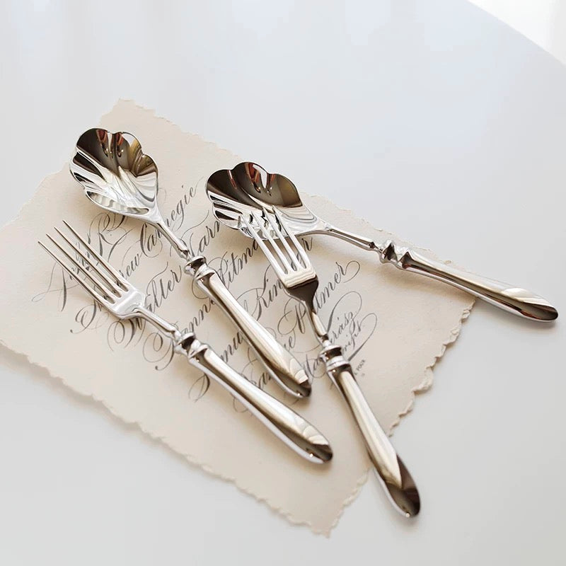Set Muỗng Nĩa Tráng Miệng Vỏ Sò 4 Món Shell Shape Desert Cutlery Cobra Collection 4pcs-Dinner Cutlery Set Dao Muỗng Nĩa-CẬU HAI HOME DECOR