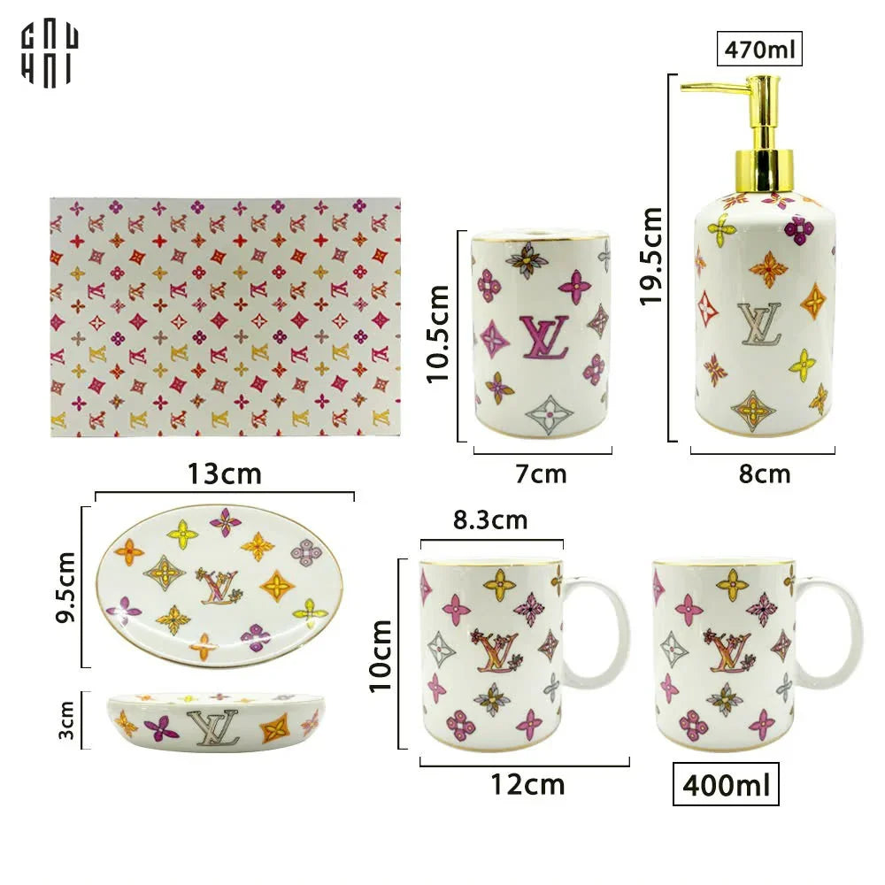 SET NHÀ TẮM LUXURY LOUIS. V MONOGRAM 5PCS - FULL BOX SS25-CẬU HAI HOME DECOR