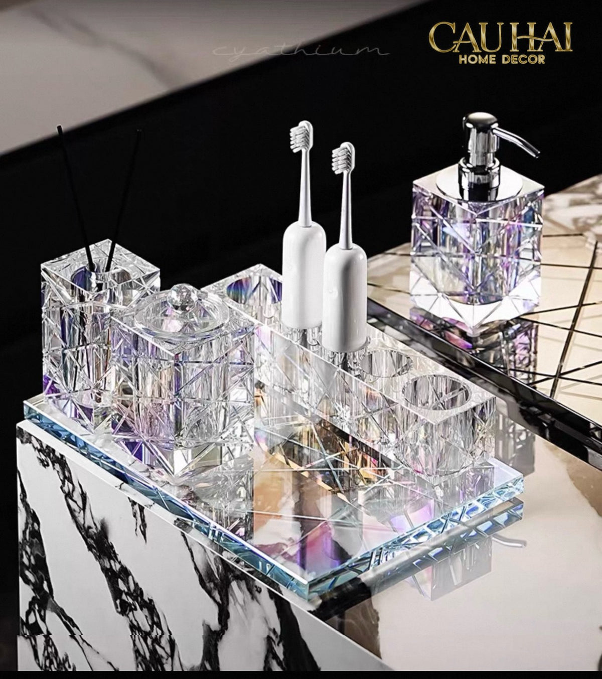 Set Nhà Tắm Pha Lê Pure Cristalleries Cannage Facetté Bathroom Vanity Sets Lọ Bàn Chải 5 Slots-PHỤ KIỆN NHÀ TẮM-CẬU HAI HOME DECOR