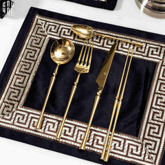 tam-lot-nhung-crochet-velvet-placemat-crochet-noir-cau-hai-home-decor-3 - CẬU HAI HOME DECOR