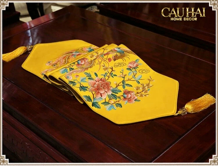 Tết Couture - Khăn Trải Bàn Kim Loan Tường Hoà 2m1x33 - CẬU HAI HOME DECOR