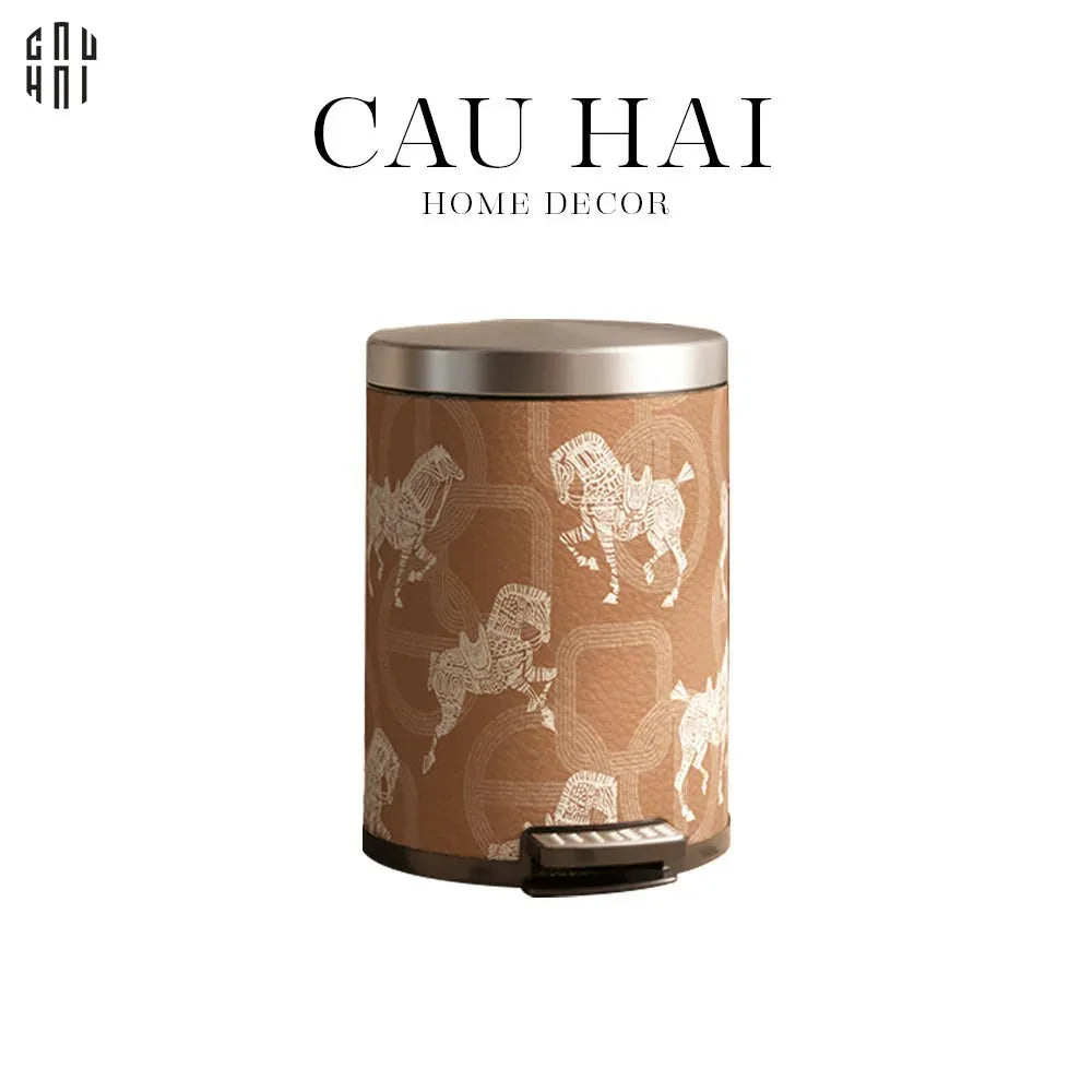 THÙNG RÁC DA WHITE HORSE 14L - BROWN-CẬU HAI HOME DECOR