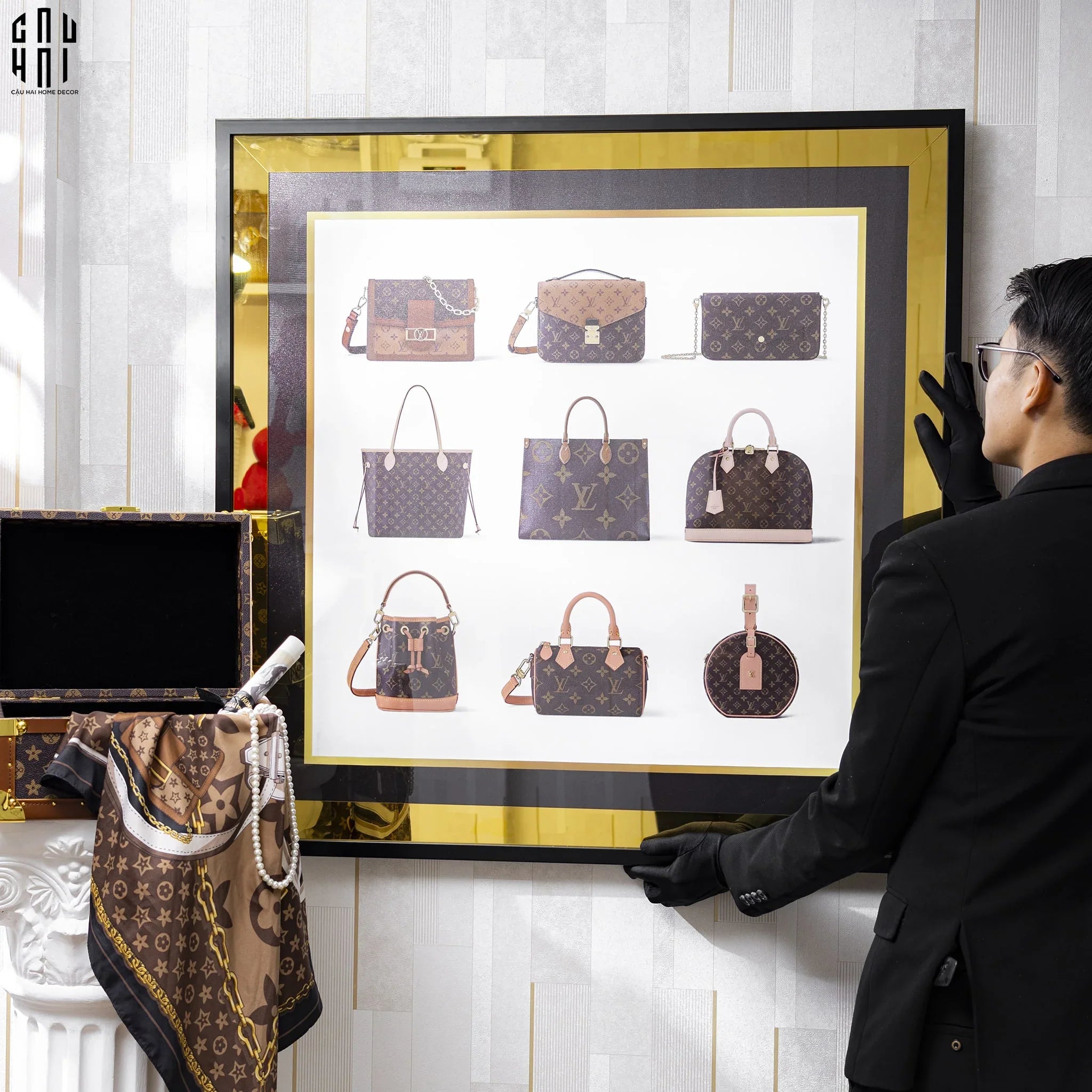 TRANH CANVAS CAO CẤP L MONOGRAM LUXURY 90X90CM-CẬU HAI HOME DECOR