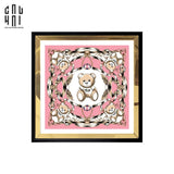 TRANH CANVAS PINKY BEAR 94X94CM - VIỀN GỖ CÓ KÍNH-CẬU HAI HOME DECOR