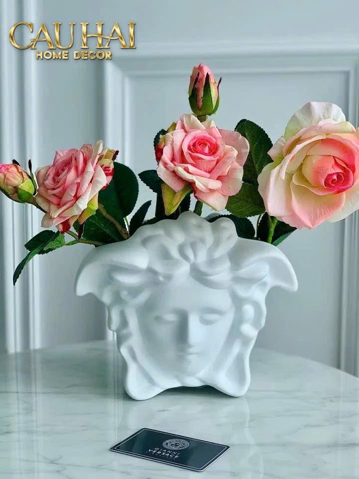 Tượng Bình Hoa Medusa Vs Signature Vase - Blue / Blanc - CẬU HAI HOME DECOR