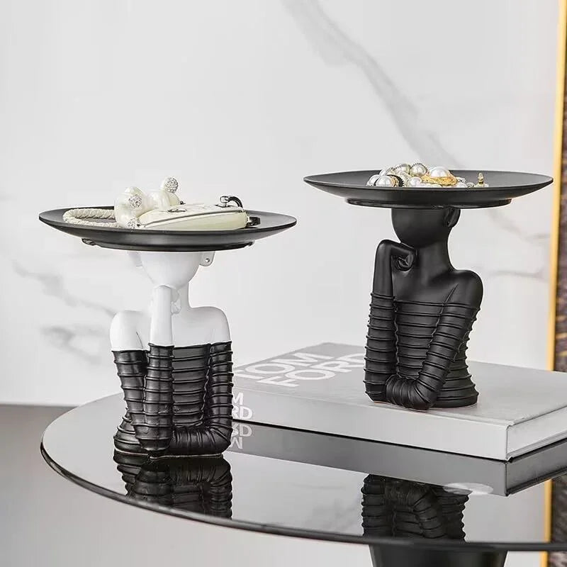 TƯỢNG CÔ GÁI BLACK WIDOW-CẬU HAI HOME DECOR